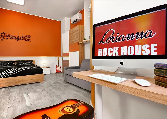 Lorianna Rock House